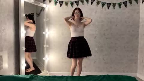 Annie PVT IS OPEN online show from 07.26.26