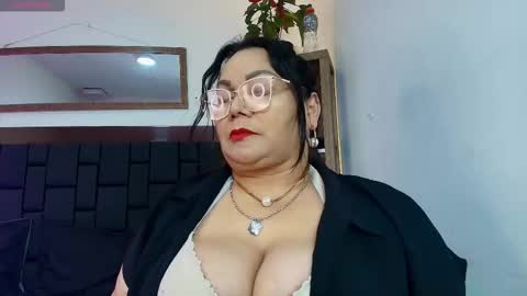 elenna_boobs_ online show from 03.26.26