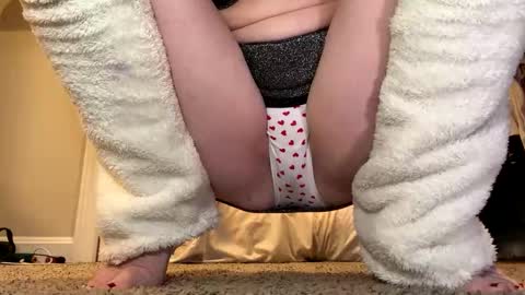 Elenore Hoesevelt online show from 10.31.25