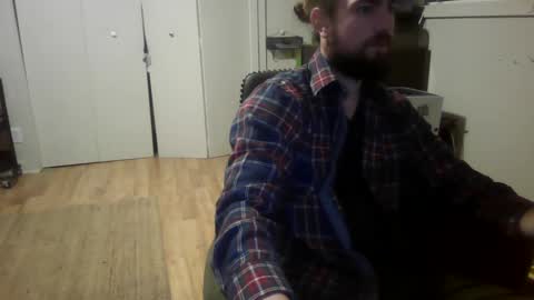 Snapshot of elephantfox chatting on 12.15.24 fox online show from 12.15.24