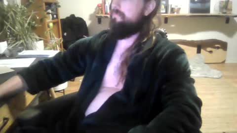 Snapshot of elephantfox chatting on 10.04.25 fox online show from 10.04.25