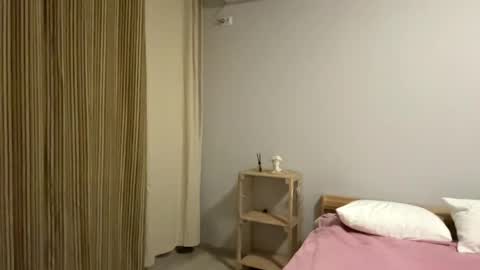 Mila online show from 04.23.26