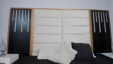 Snapshot of eli_duran chatting on 12.03.25 Eli online show from 12.03.25