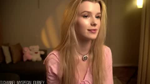 Snapshot of eli_journey chatting on 05.26.26 Eli online show from 05.26.26