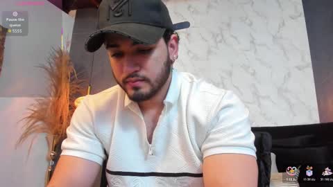 Snapshot of eliankeiser chatting on 11.11.25 Elian online show from 11.11.25