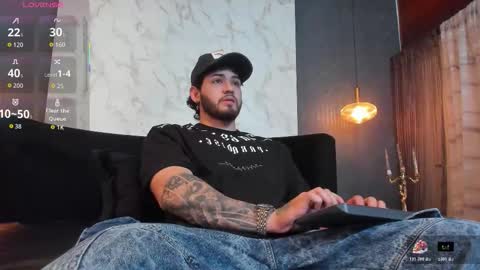 Snapshot of eliankeiser chatting on 11.21.25 Elian online show from 11.21.25