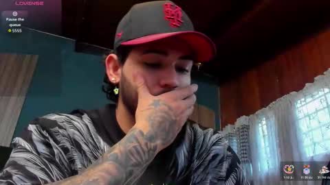 Snapshot of eliankeiser chatting on 12.16.25 Elian online show from 12.16.25