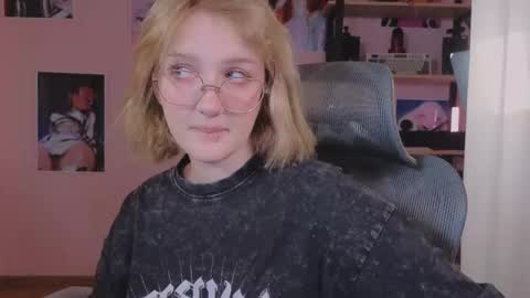 Ellie online show from 02.15.26