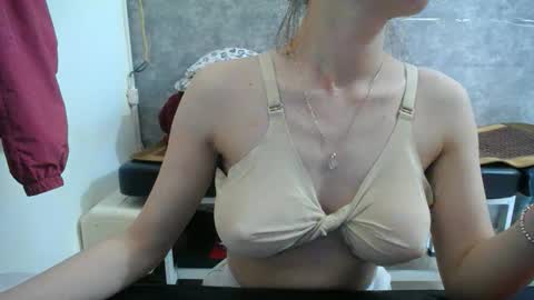 Snapshot of eliesweet9x chatting on 05.07.26 eliesweet9x online show from 05.07.26