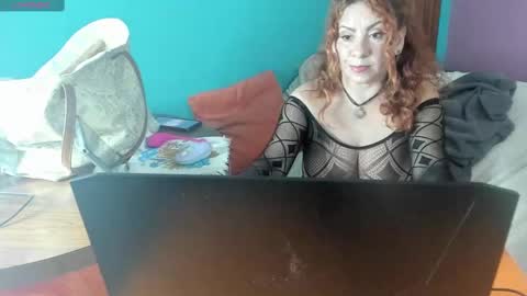 Snapshot of elif__girasol chatting on 02.10.25 elifgirasol online show from 02.10.25