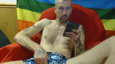 Snapshot of elijablue chatting on 06.10.26 Elija Blue online show from 06.10.26
