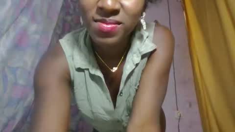 Snapshot of elina981 chatting on 05.03.26 elina981 online show from 05.03.26