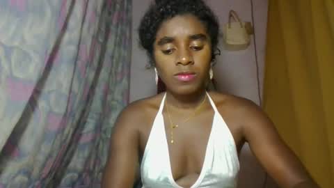 Snapshot of elina981 chatting on 05.05.26 elina981 online show from 05.05.26
