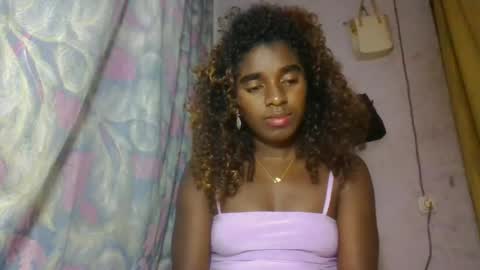 Snapshot of elina981 chatting on 05.07.26 elina981 online show from 05.07.26