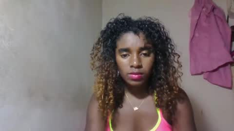 Snapshot of elina981 chatting on 05.13.26 elina981 online show from 05.13.26