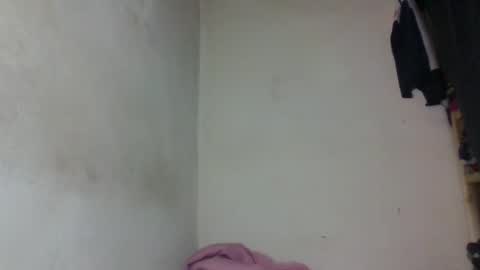 Snapshot of elina981 chatting on 05.23.26 elina981 online show from 05.23.26