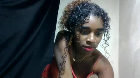 Snapshot of elina981 chatting on 06.18.26 elina981 online show from 06.18.26