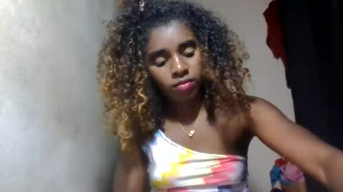 Snapshot of elina981 chatting on 07.13.26 elina981 online show from 07.13.26