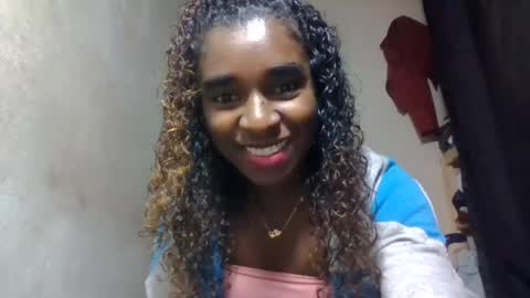 Snapshot of elina981 chatting on 07.15.26 elina981 online show from 07.15.26