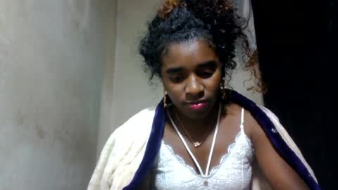 Snapshot of elina981 chatting on 07.26.26 elina981 online show from 07.26.26