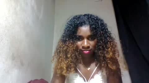 Snapshot of elina981 chatting on 07.28.26 elina981 online show from 07.28.26