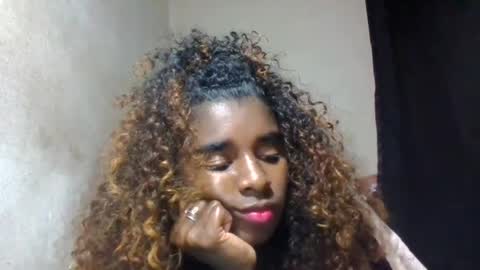 Snapshot of elina981 chatting on 07.31.26 elina981 online show from 07.31.26