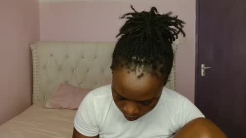 elina_gee online show from 01.18.26