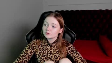 elinavale online show from 03.19.26