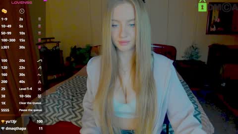 Snapshot of elinor_faith chatting on 01.09.25 elinor_faith online show from 01.09.25