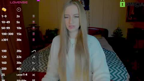 Snapshot of elinor_faith chatting on 01.10.25 elinor_faith online show from 01.10.25