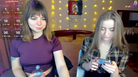 Snapshot of elinor_faith chatting on 02.13.25 elinor_faith online show from 02.13.25