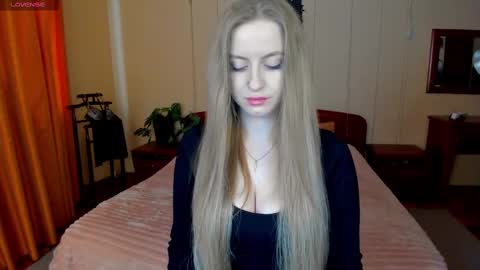 Snapshot of elinor_faith chatting on 02.22.25 elinor_faith online show from 02.22.25