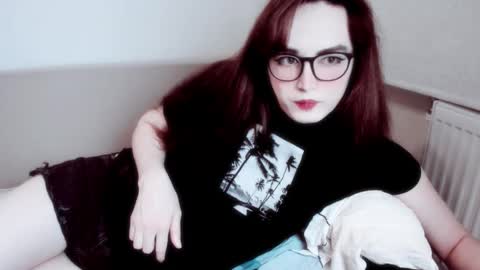 Snapshot of elisa_2001 chatting on 12.01.25 Liza online show from 12.01.25