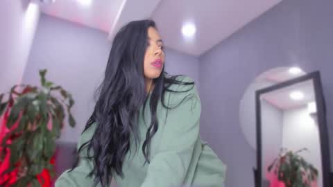 Elisa online show from 02.16.25