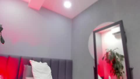 Elisa online show from 03.02.25