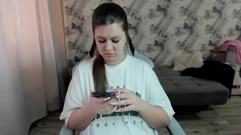 Aletta Oushen online show from 02.25.26