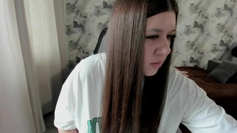 Aletta Oushen online show from 05.23.26