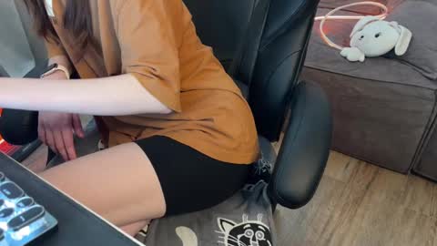 Elisa North online show from 03.08.25