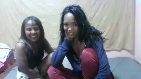 Snapshot of elisabet88 chatting on 09.15.25 elisabet88 online show from 09.15.25