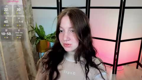 your sweet Lisa online show from 04.13.26