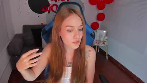 elisabeth sarmiento online show from 02.14.25