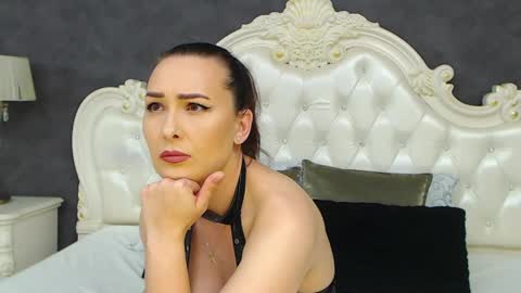 Krissy online show from 05.11.26