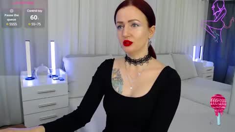 Snapshot of elisajanex chatting on 01.11.25 elisajanex online show from 01.11.25