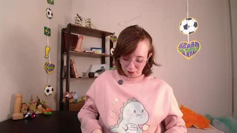 Snapshot of elise_nyx chatting on 06.09.26 elise_nyx online show from 06.09.26