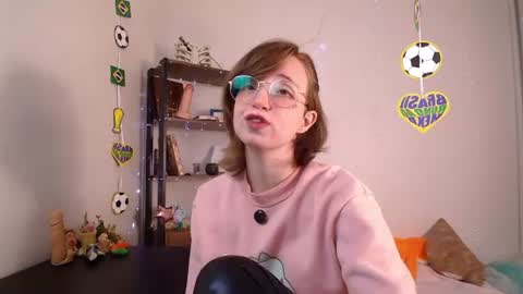 Snapshot of elise_nyx chatting on 06.11.26 elise_nyx online show from 06.11.26