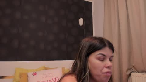 Elly online show from 02.20.26