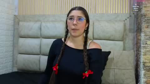elisvega online show from 04.14.26