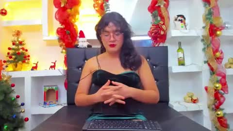 Snapshot of elith_berry69_ chatting on 12.15.24 elith_berry69_ online show from 12.15.24