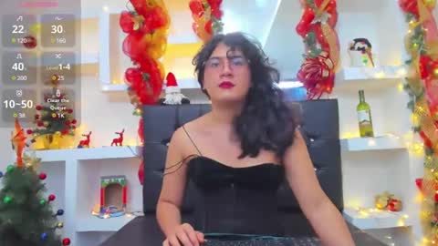 Snapshot of elith_berry69_ chatting on 12.19.24 elith_berry69_ online show from 12.19.24