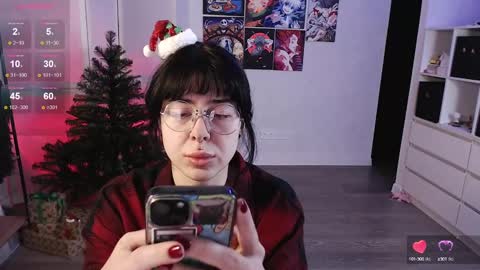 Snapshot of eliza_benet_ chatting on 12.21.24 Ari online show from 12.21.24